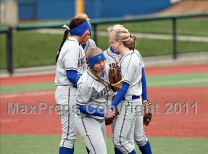 Thumbnail 2 in Anderson vs Beaverton photogallery.