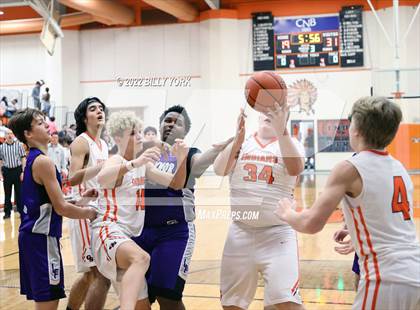 Thumbnail 2 in Grand Saline vs LaPoynor photogallery.