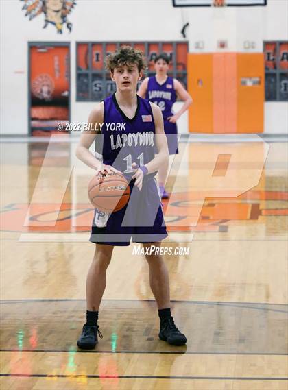 Thumbnail 1 in Grand Saline vs LaPoynor photogallery.