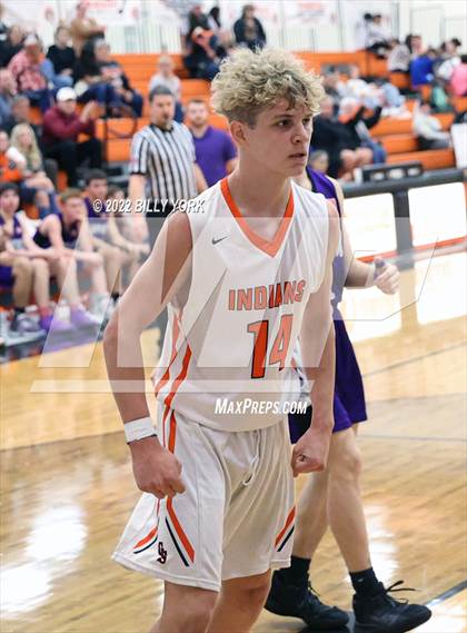 Thumbnail 3 in Grand Saline vs LaPoynor photogallery.