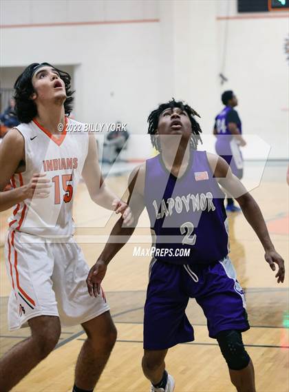 Thumbnail 3 in Grand Saline vs LaPoynor photogallery.