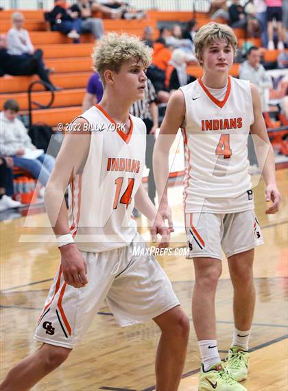 Thumbnail 1 in Grand Saline vs LaPoynor photogallery.