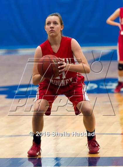 Thumbnail 3 in Cardinal Mooney @ Berkeley Prep photogallery.