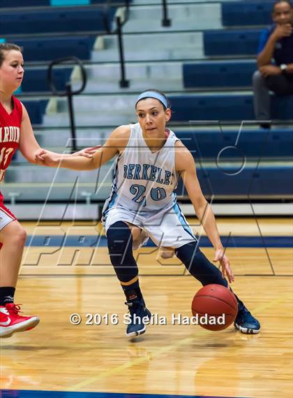 Thumbnail 3 in Cardinal Mooney @ Berkeley Prep photogallery.