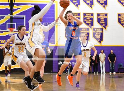 Thumbnail 3 in Durango vs Bishop Gorman photogallery.