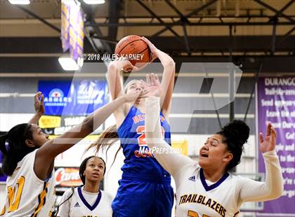 Thumbnail 3 in Durango vs Bishop Gorman photogallery.