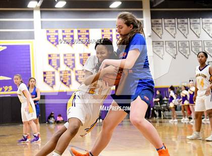 Thumbnail 2 in Durango vs Bishop Gorman photogallery.