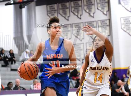 Thumbnail 2 in Durango vs Bishop Gorman photogallery.