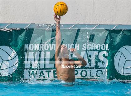 Thumbnail 2 in Monrovia vs Pasadena photogallery.
