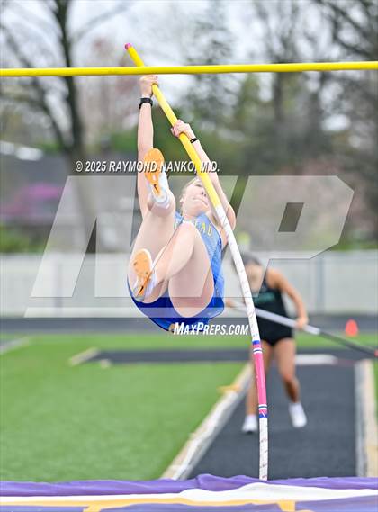 Thumbnail 2 in Marion Relays (Pole Vault)  photogallery.