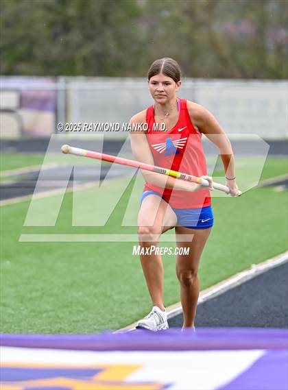 Thumbnail 2 in Marion Relays (Pole Vault)  photogallery.