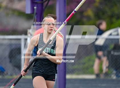 Thumbnail 2 in Marion Relays (Pole Vault)  photogallery.
