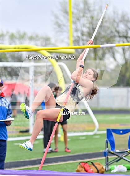 Thumbnail 2 in Marion Relays (Pole Vault)  photogallery.