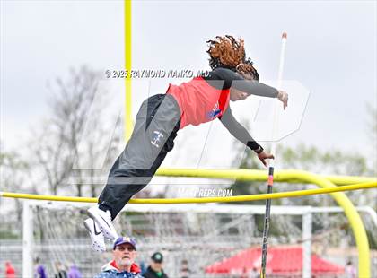 Thumbnail 1 in Marion Relays (Pole Vault)  photogallery.