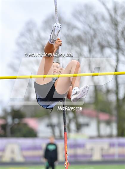 Thumbnail 1 in Marion Relays (Pole Vault)  photogallery.