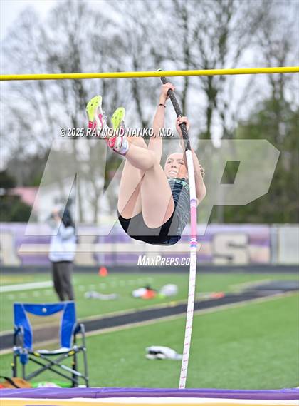 Thumbnail 1 in Marion Relays (Pole Vault)  photogallery.