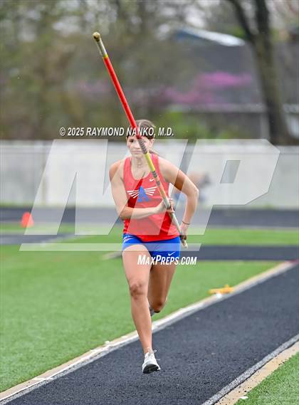 Thumbnail 1 in Marion Relays (Pole Vault)  photogallery.