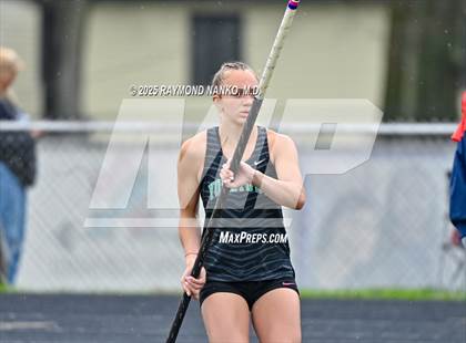 Thumbnail 2 in Marion Relays (Pole Vault)  photogallery.