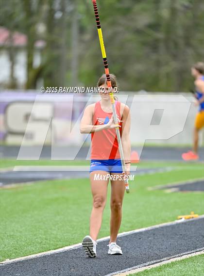 Thumbnail 1 in Marion Relays (Pole Vault)  photogallery.