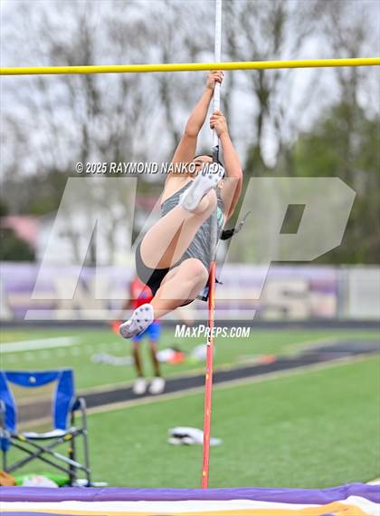 Thumbnail 1 in Marion Relays (Pole Vault)  photogallery.