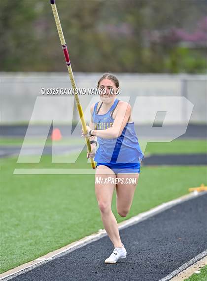 Thumbnail 1 in Marion Relays (Pole Vault)  photogallery.