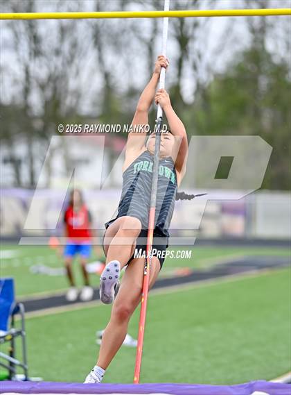 Thumbnail 2 in Marion Relays (Pole Vault)  photogallery.