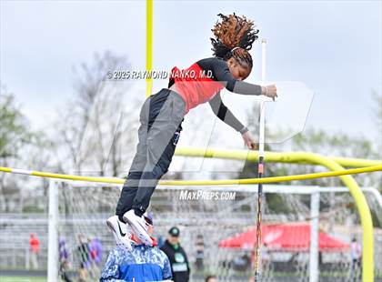 Thumbnail 2 in Marion Relays (Pole Vault)  photogallery.