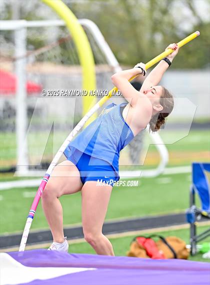 Thumbnail 1 in Marion Relays (Pole Vault)  photogallery.