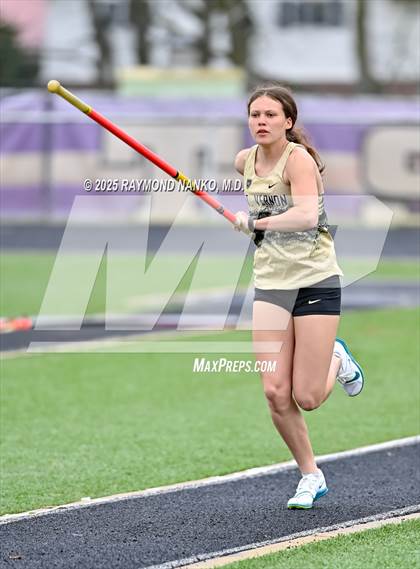Thumbnail 1 in Marion Relays (Pole Vault)  photogallery.