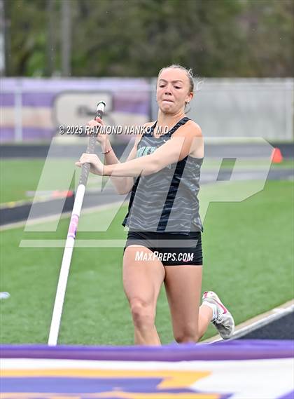 Thumbnail 2 in Marion Relays (Pole Vault)  photogallery.