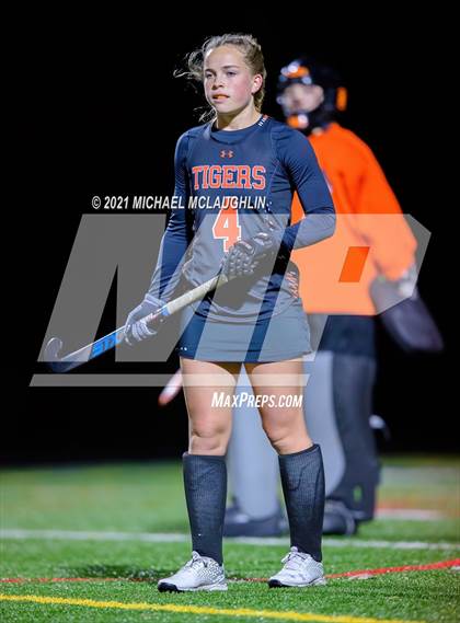 Thumbnail 2 in Shenendehowa vs. Mamaroneck (NYSPHAA Class A Semifinal) photogallery.