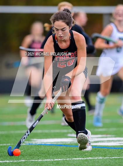 Thumbnail 2 in Shenendehowa vs. Mamaroneck (NYSPHAA Class A Semifinal) photogallery.