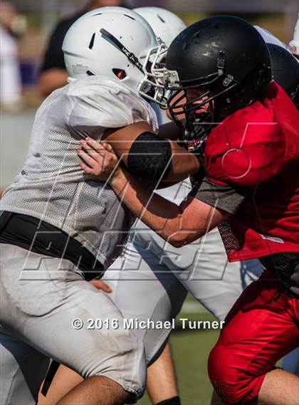 Thumbnail 3 in JV: Foothill @ Shasta  (Scrimmage) photogallery.