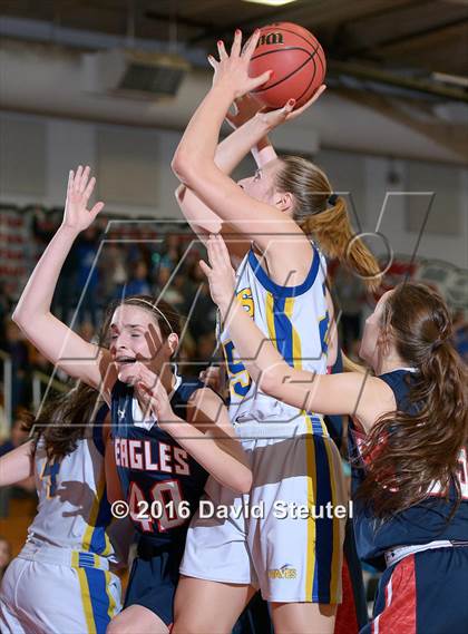 Thumbnail 2 in Turlock Christian vs. Sacramento Waldorf (CIF SJS D6 Final) photogallery.