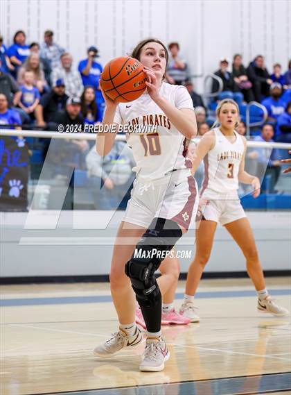 Thumbnail 1 in Collinsville vs. Bland (UIL 2A Bi-District) photogallery.
