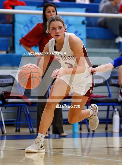 Thumbnail 3 in Collinsville vs. Bland (UIL 2A Bi-District) photogallery.