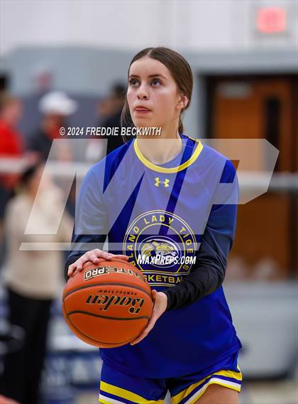 Thumbnail 2 in Collinsville vs. Bland (UIL 2A Bi-District) photogallery.