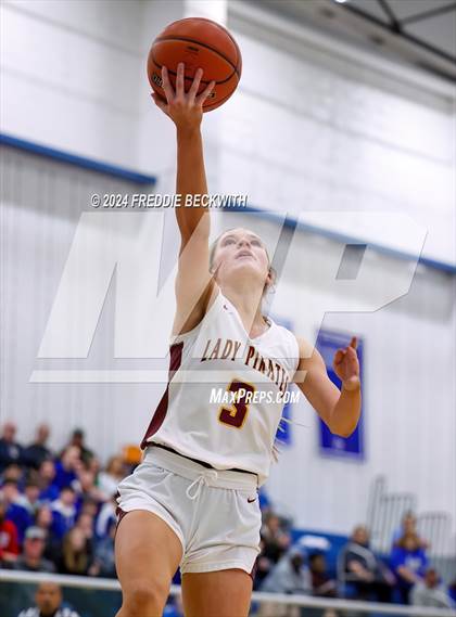 Thumbnail 1 in Collinsville vs. Bland (UIL 2A Bi-District) photogallery.