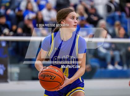 Thumbnail 3 in Collinsville vs. Bland (UIL 2A Bi-District) photogallery.