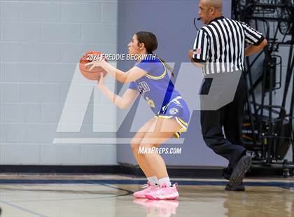 Thumbnail 3 in Collinsville vs. Bland (UIL 2A Bi-District) photogallery.