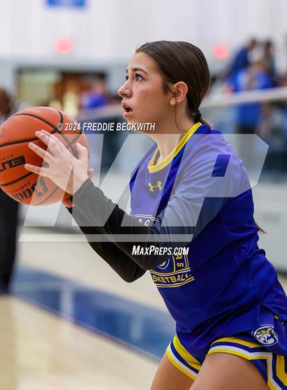 Thumbnail 1 in Collinsville vs. Bland (UIL 2A Bi-District) photogallery.