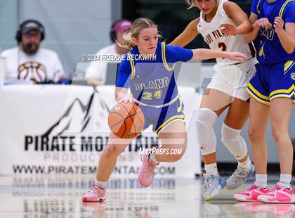 Thumbnail 1 in Collinsville vs. Bland (UIL 2A Bi-District) photogallery.