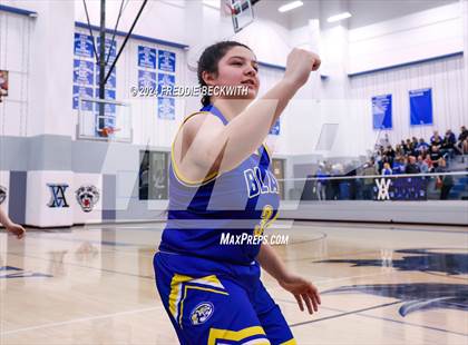 Thumbnail 3 in Collinsville vs. Bland (UIL 2A Bi-District) photogallery.