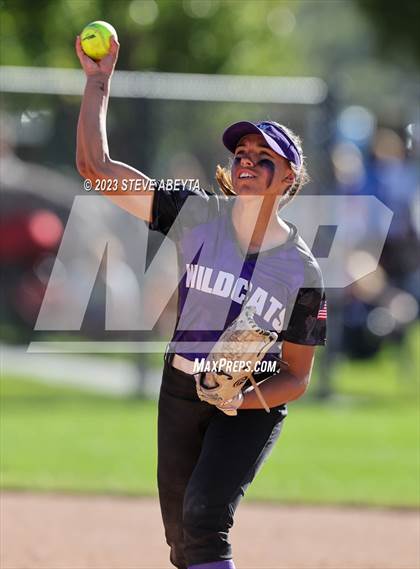 Thumbnail 2 in Legend @ Arvada West (CHSAA 5A First Round) photogallery.