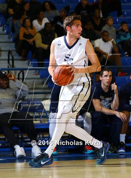 Thumbnail 3 in Sierra Canyon vs. Maranatha (Fairfax State Preview) photogallery.