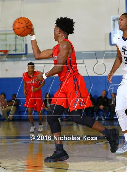 Thumbnail 3 in Sierra Canyon vs. Maranatha (Fairfax State Preview) photogallery.