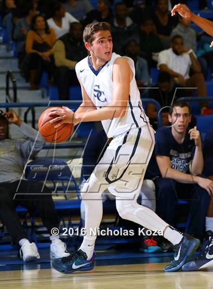 Thumbnail 2 in Sierra Canyon vs. Maranatha (Fairfax State Preview) photogallery.