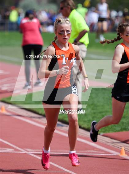Thumbnail 3 in CHSAA Track and Field 4A Championships (Girls 4x800m Relay) photogallery.