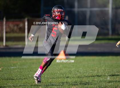 Thumbnail 3 in Dulaney @ Dundalk photogallery.