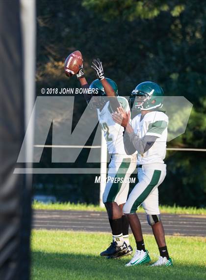 Thumbnail 1 in Dulaney @ Dundalk photogallery.